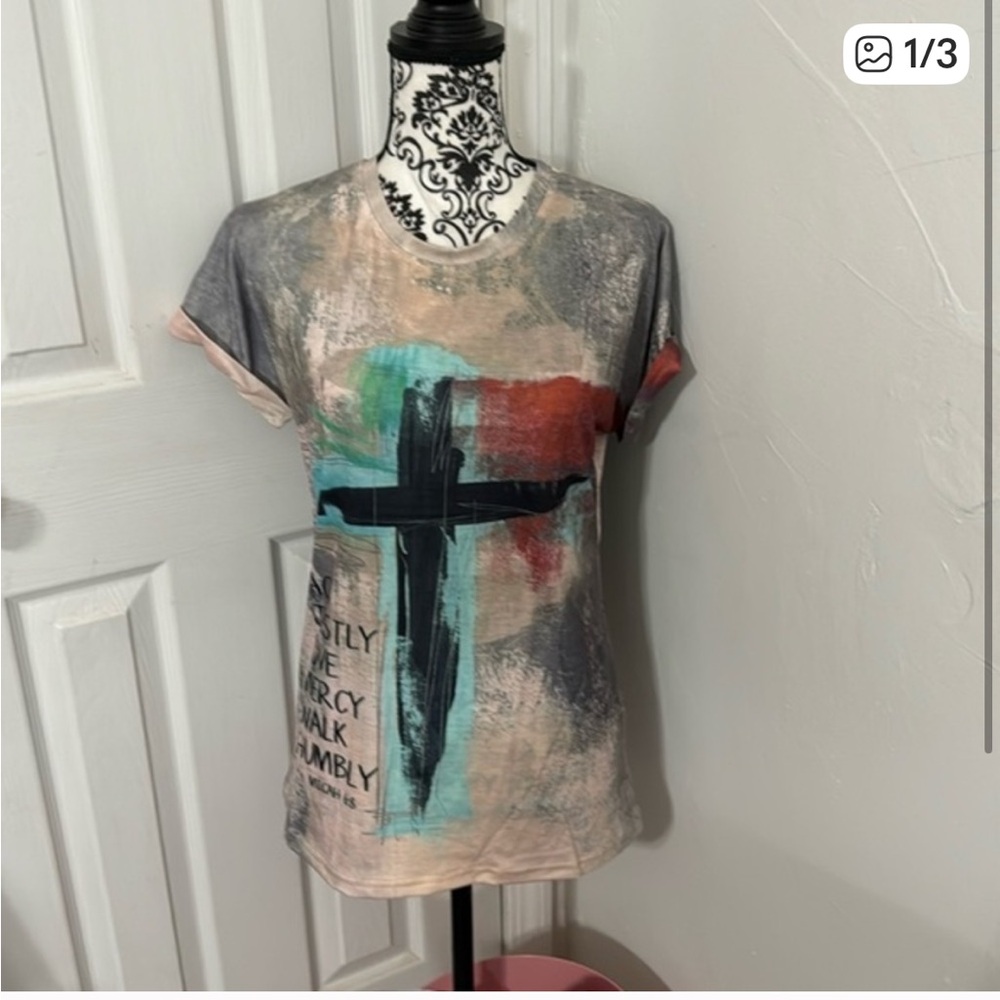 Graphic Cross Women’s T-Shirt
